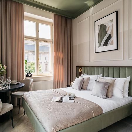 Garden - Loftaffair Collection Apartment Krakow Bagian luar foto