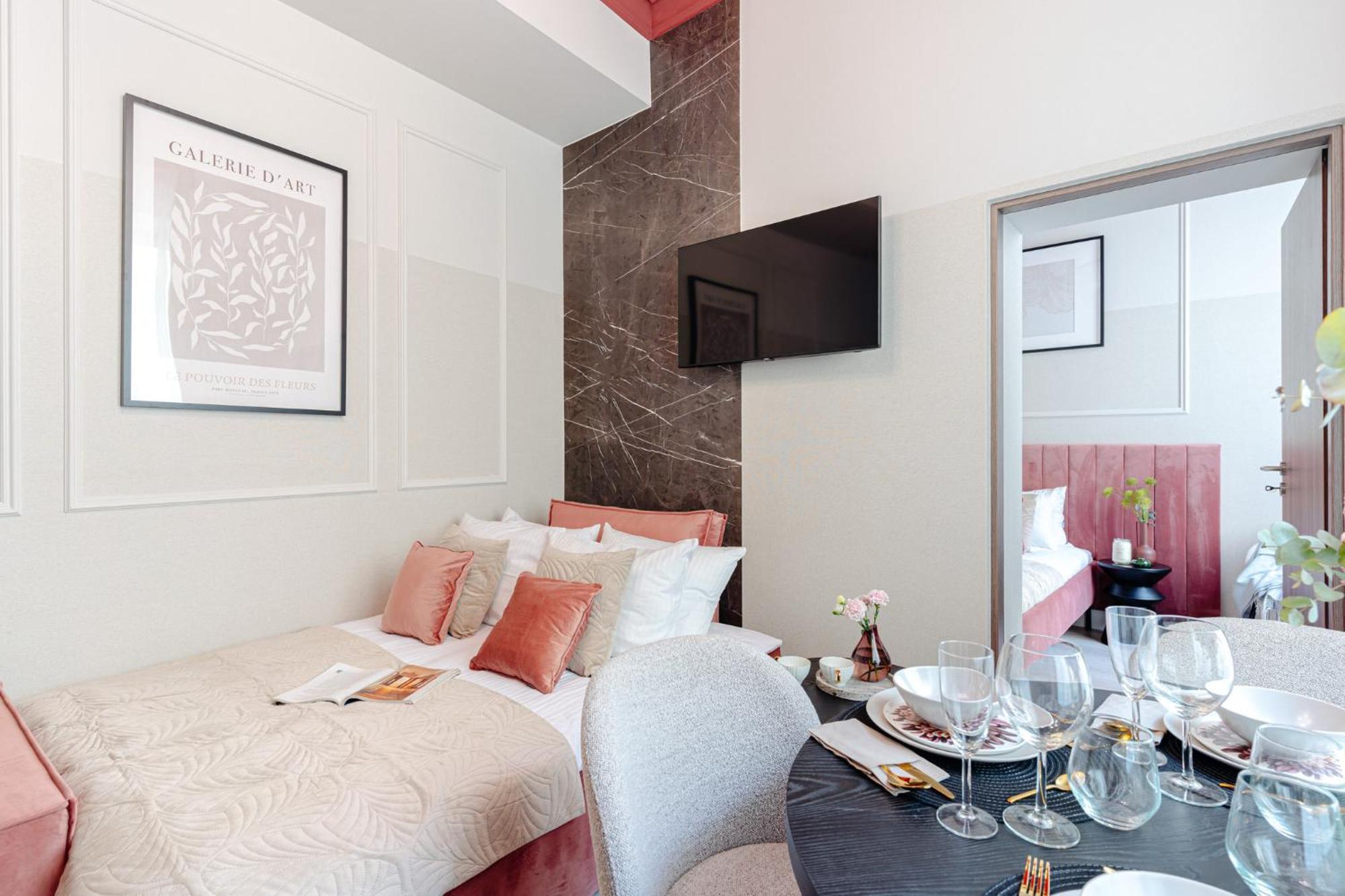 Garden - Loftaffair Collection Apartment Krakow Bagian luar foto