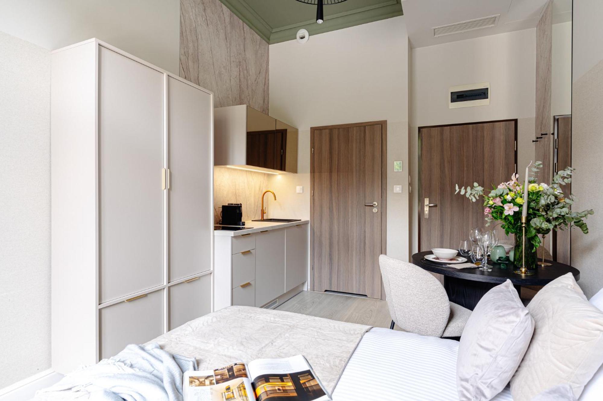 Garden - Loftaffair Collection Apartment Krakow Bagian luar foto