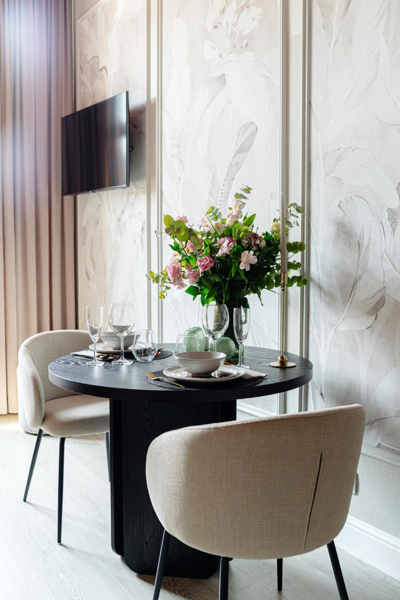 Garden - Loftaffair Collection Apartment Krakow Bagian luar foto