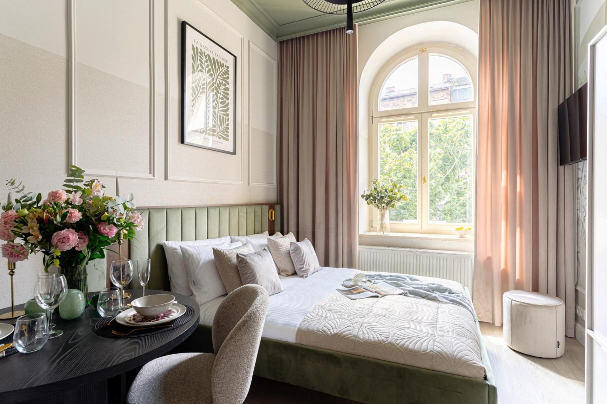 Garden - Loftaffair Collection Apartment Krakow Bagian luar foto
