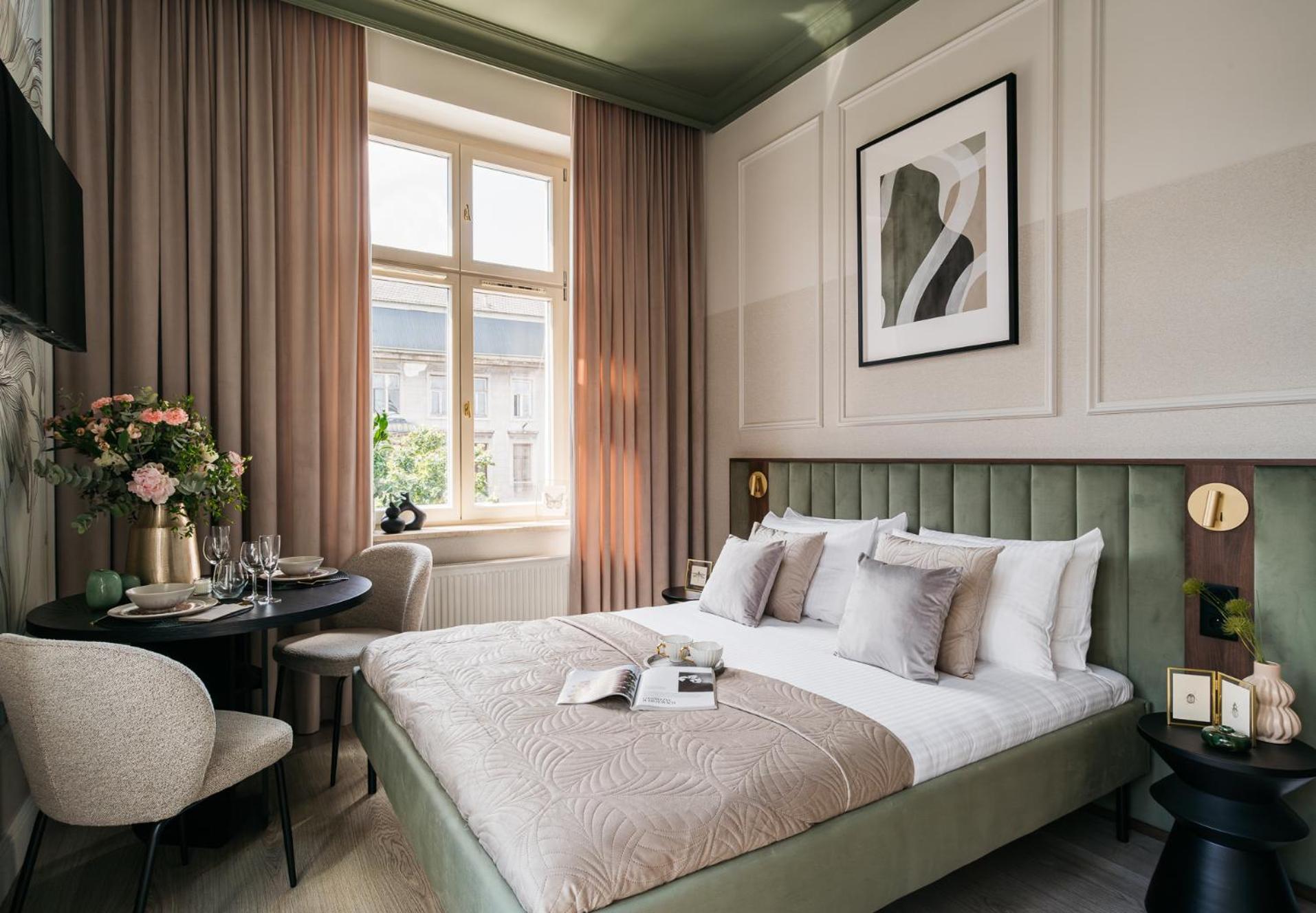 Garden - Loftaffair Collection Apartment Krakow Bagian luar foto